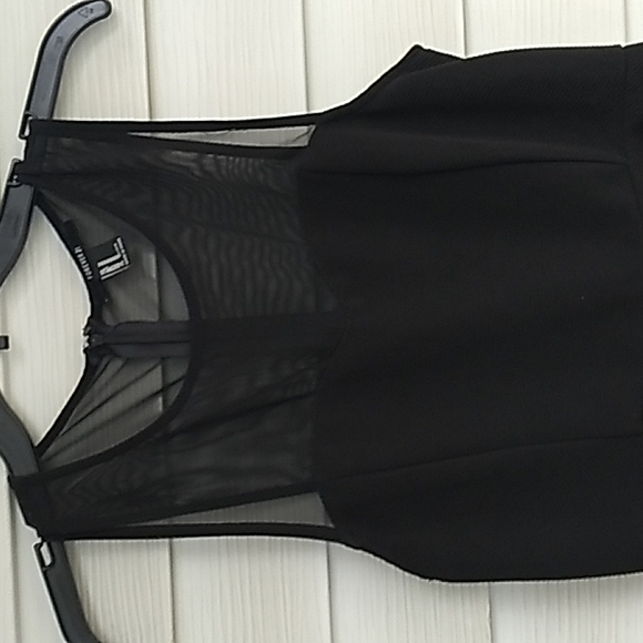 Forever 21 Black Top Beautiful L - Picture 2 of 6